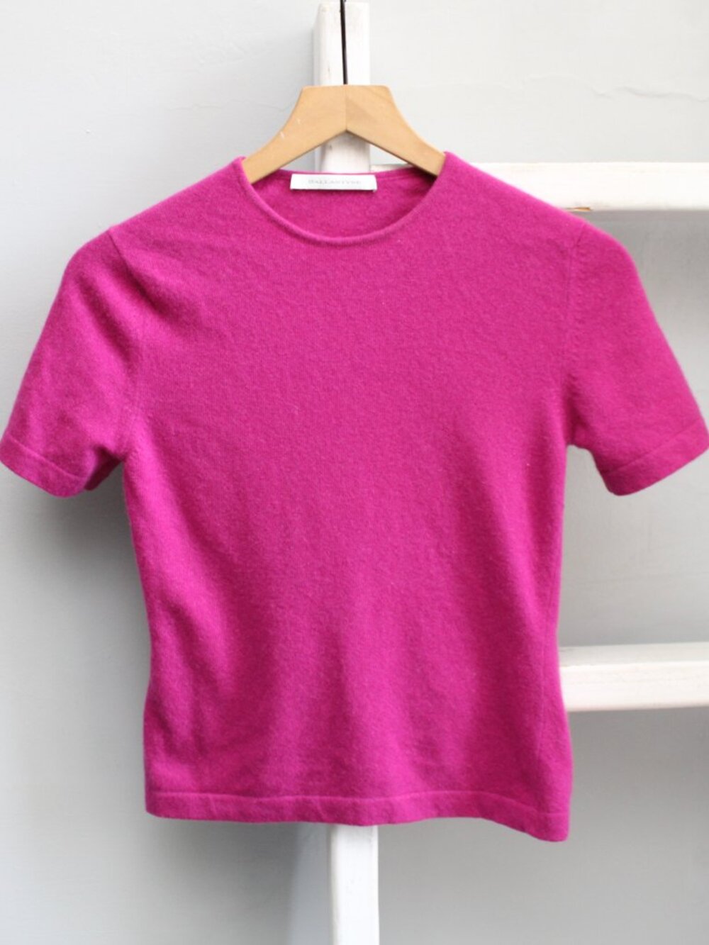 Ballantyne 100% Cashmere Purple Short Sleeve Round Neck Pullover Sweater Size 2